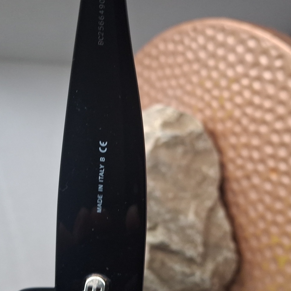 CHANEL Black and Gold Sunglasses - Picture 4 of 8